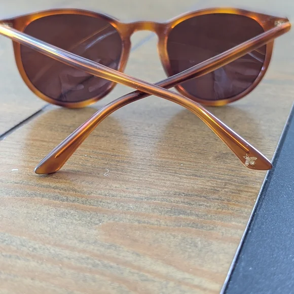 Gucci Brown Sunglasses with Case - Picture 3 of 5